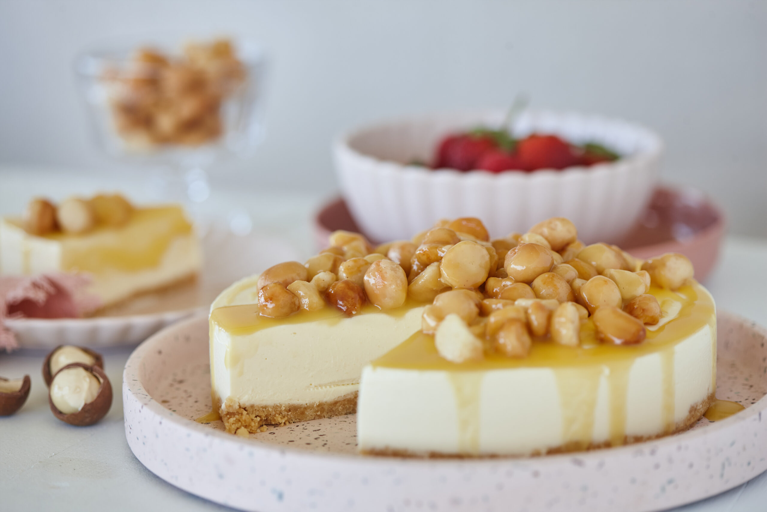 Honey-caramel-macadamia-cheesecake-9-scaled.jpg